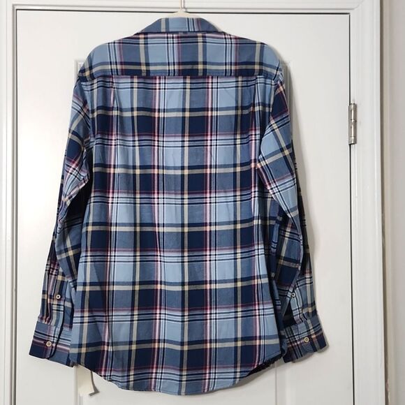 Plaid Flannel Shirt | IZOD | Size M - Picture 5 of 5